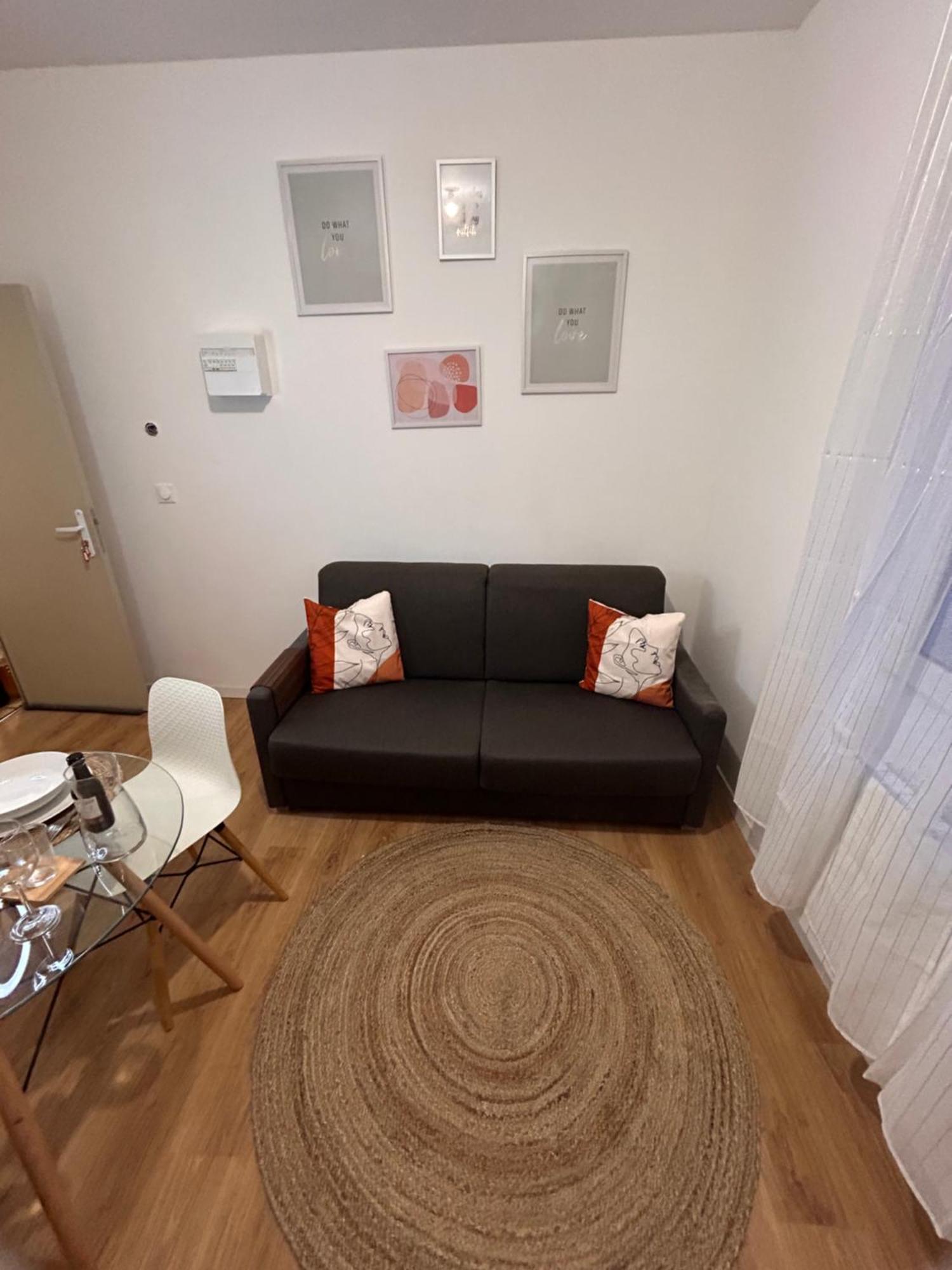 Serenity Stay Saint-Quentin  Eksteriør bilde